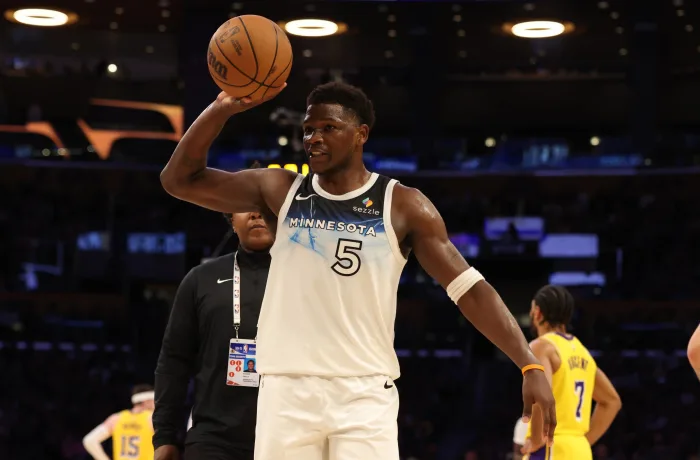 湖人季后賽首輪面臨愛德華茲防守難題 前隊友透露針對性策略