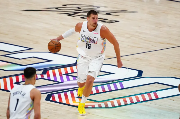 NBA直播掘金雙星閃耀 穆雷43分率隊(duì)拿下天王山之戰(zhàn)