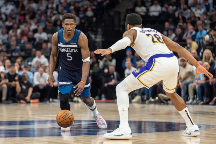 NBA直播-用實(shí)力擊碎質(zhì)疑：哈利伯頓的關(guān)鍵先生成長(zhǎng)之路