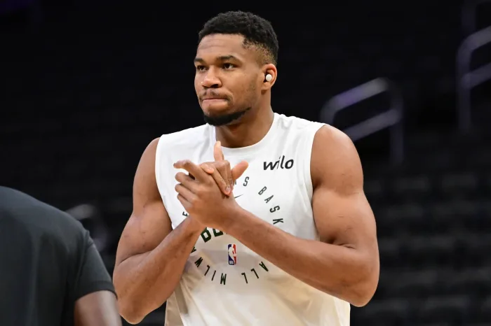 NBA直播-揚(yáng)尼斯的“佛羅里達(dá)城市”言論為潛在的休賽期轉(zhuǎn)會(huì)增添了吸引力。