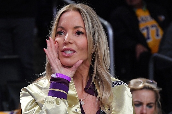 100 億美元！湖人賣隊！沃爾特接替巴斯成湖人新老板