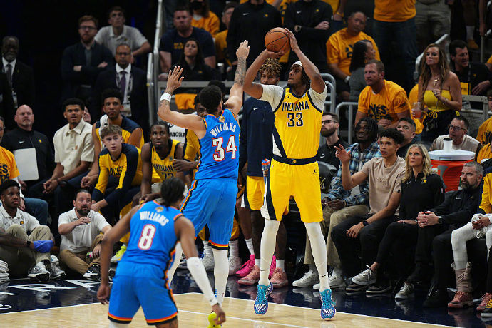 西亞卡姆：我們已付出太多努力會(huì)坦然接受結(jié)果 哈利伯頓很堅(jiān)韌