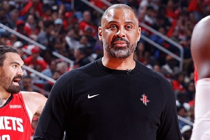 烏度卡與火箭達(dá)成八位數(shù)合同續(xù)約 成最高薪教練之一