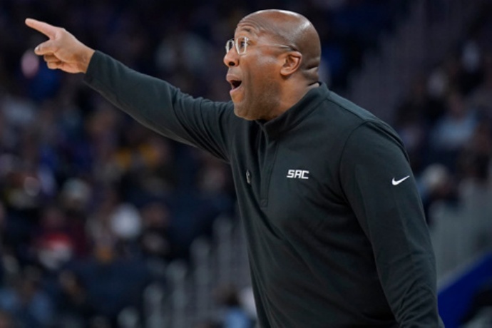 尼克斯官宣邁克?布朗出任主帥：兩屆最佳教練能否帶隊沖冠？