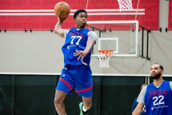 76 人官宣埃奇庫(kù)姆左手拇指扭傷，將缺席拉斯維加斯夏聯(lián)首戰(zhàn)