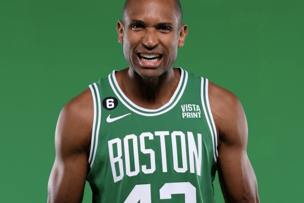 勇士加速陣容重組：交易庫(kù)明加換即戰(zhàn)力，霍福德梅爾頓加盟組新首發(fā)