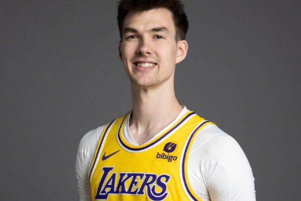 魔術(shù)隊簽下四名球員為新賽季做準備